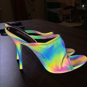 Steve Madden Reflective Metallic Sling Heel Sz 8.5